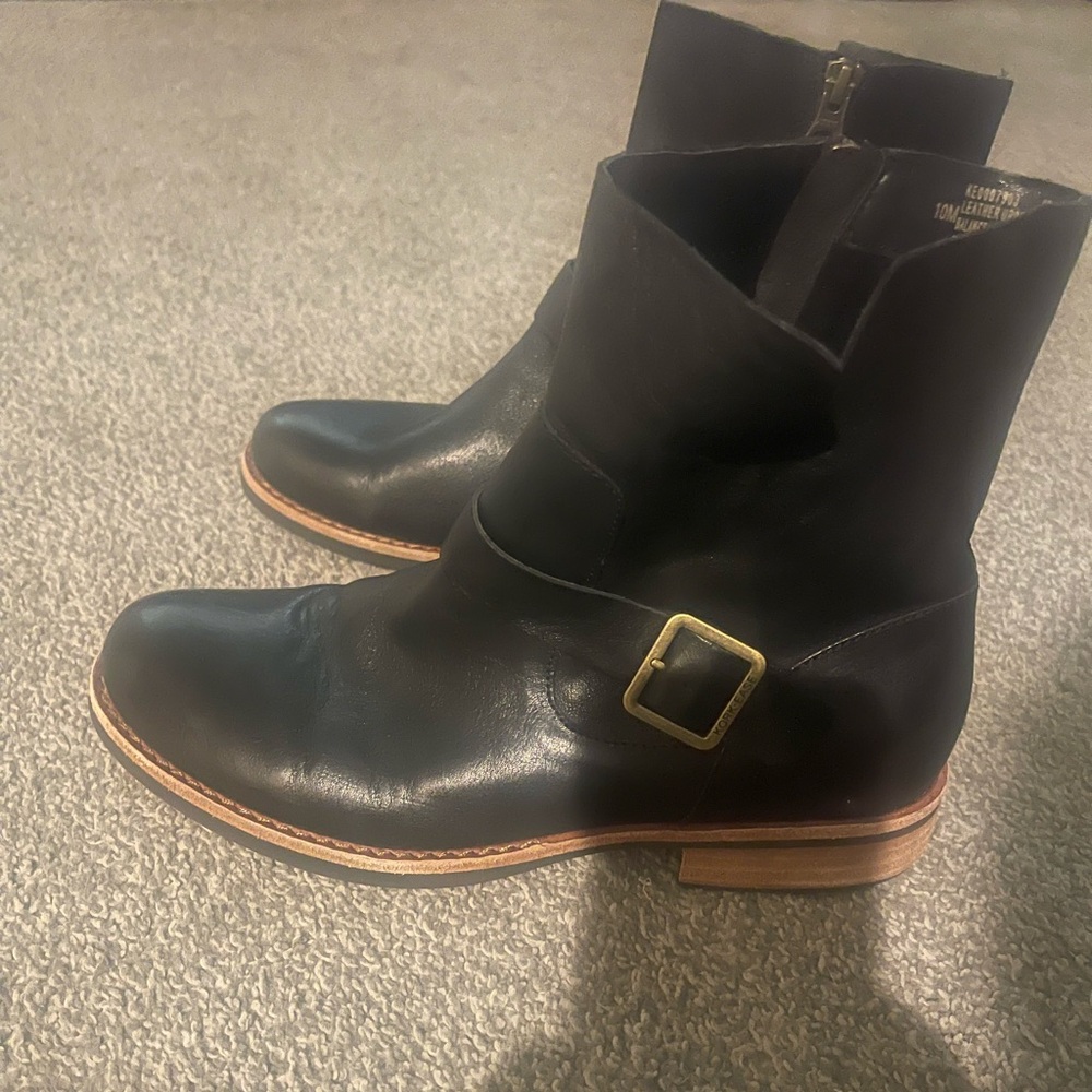 Kork-Ease Leather Ankle Booties, Women Size 10